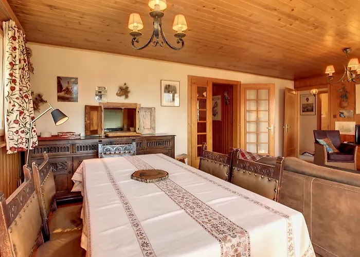 Romulus 1er Apartman *